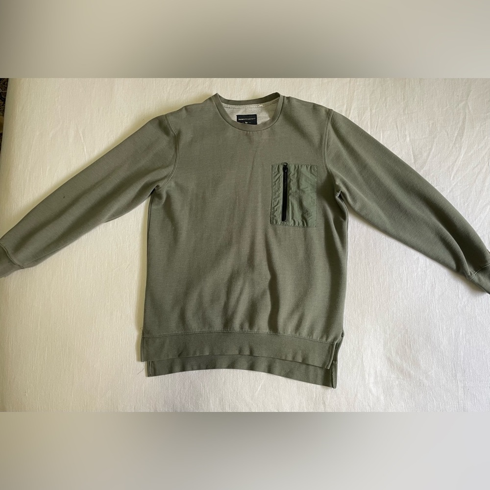 Green crew neck
